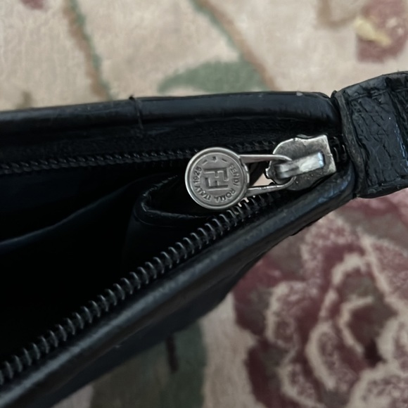 Fendi authentic black make up bag - Picture 4 of 4